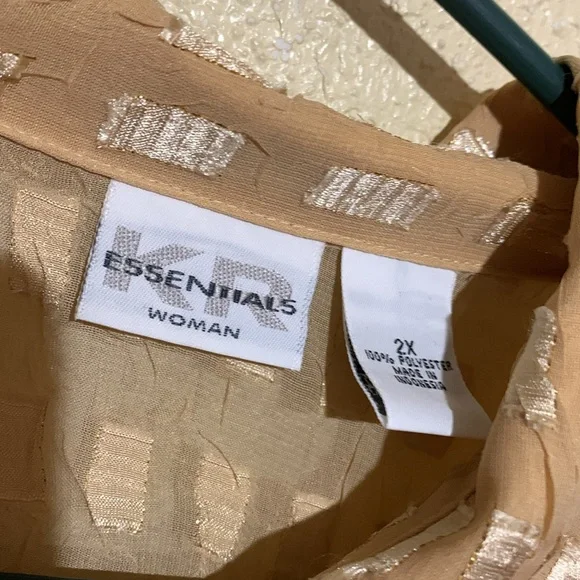 Essentials Top Blouse 2X Golden Yellow Light Weight See Through Long sleeve Poly - Picture 4 of 14